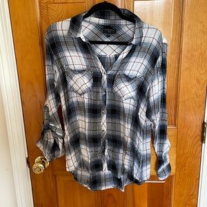 Stitch Fix plaid top by Tinsel size large